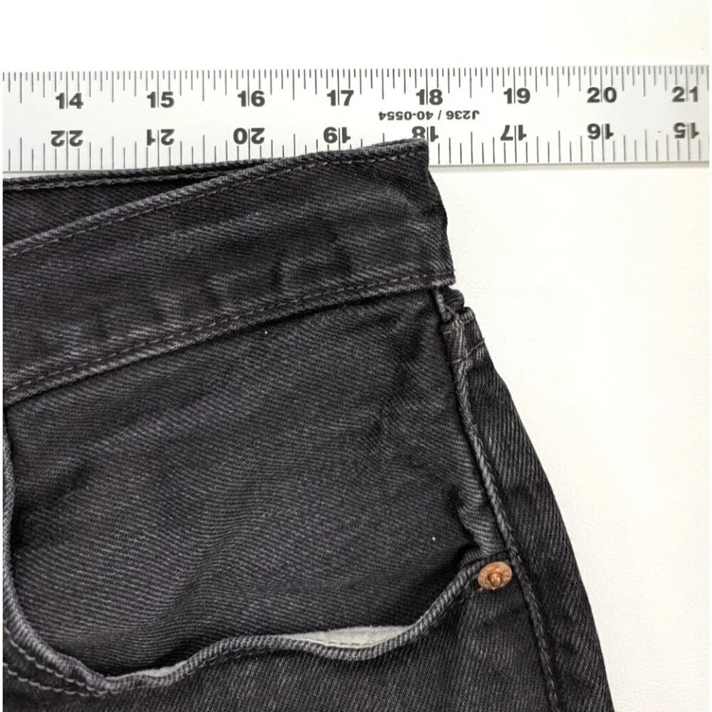 Levis 501 Original Fit Jeans Straight Leg Button Fly 100% Cotton Blue Black